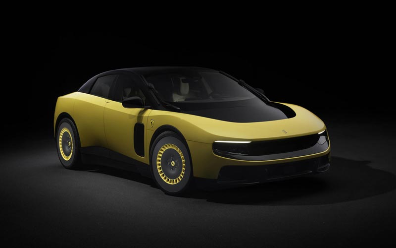 ���� Ferrari Luce 