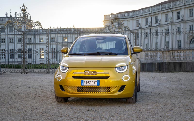���� FIAT 500 