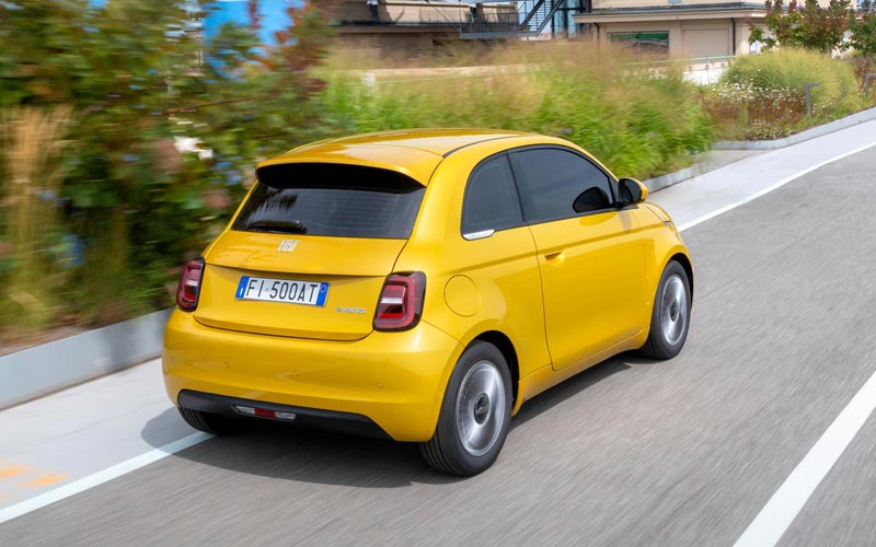 ���� FIAT 500 