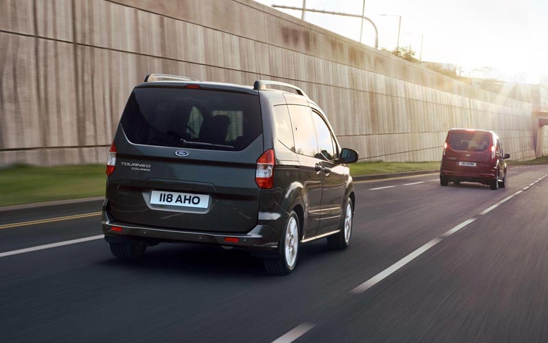  Ford Tourneo Courier  (2018-2023)