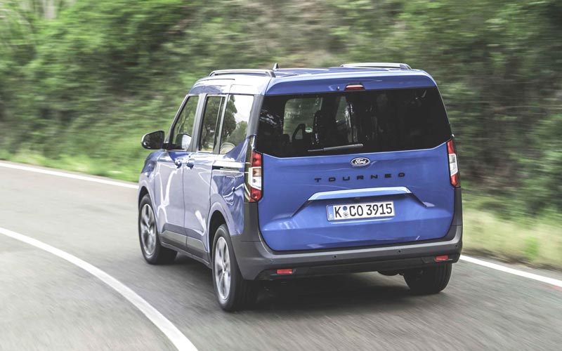  Ford Tourneo Courier 