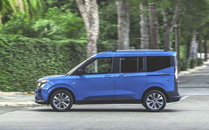  Ford Tourneo Courier 