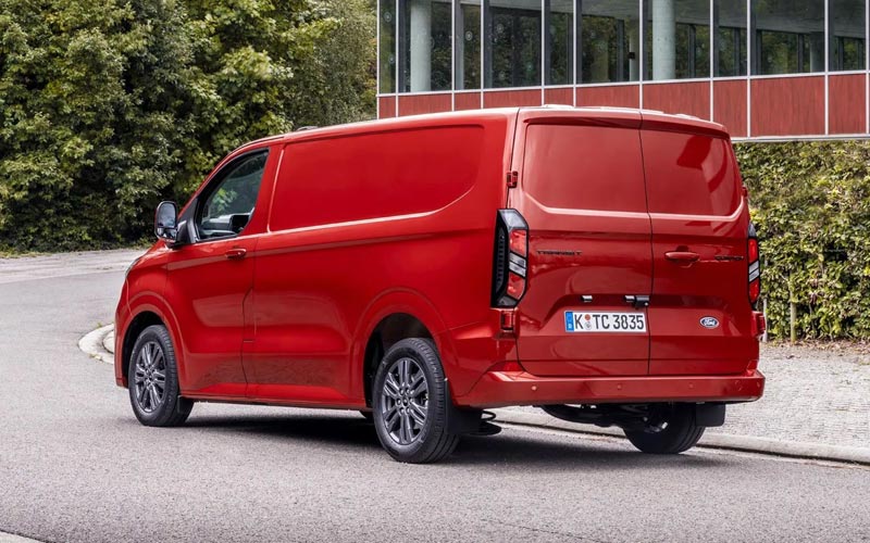  Ford Transit Custom 
