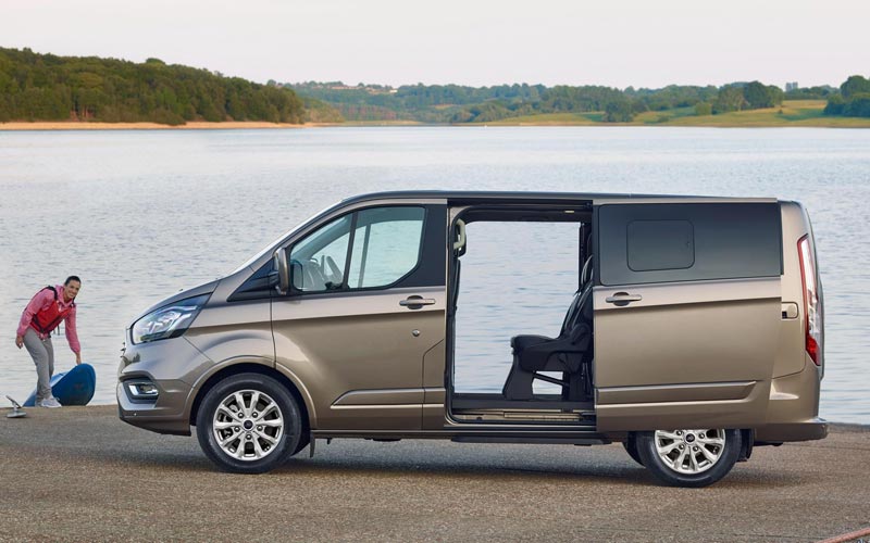  Ford Tourneo Custom  (2017-2023)