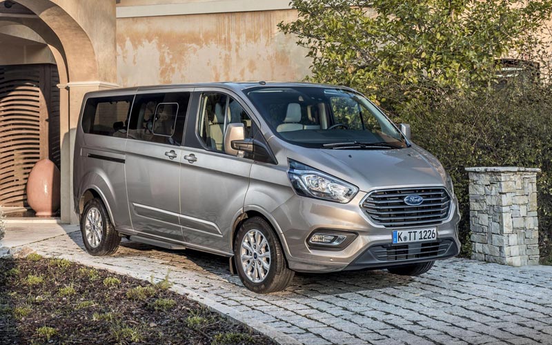  Ford Tourneo Custom LWB  (2017-2023)