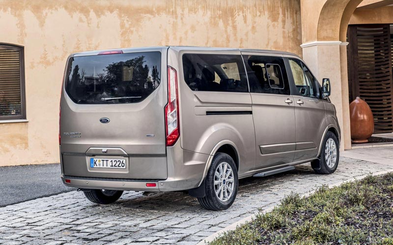 Ford Tourneo Custom LWB  (2017-2023)
