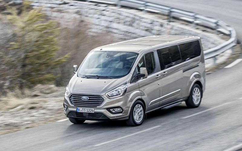  Ford Tourneo Custom LWB  (2017-2023)