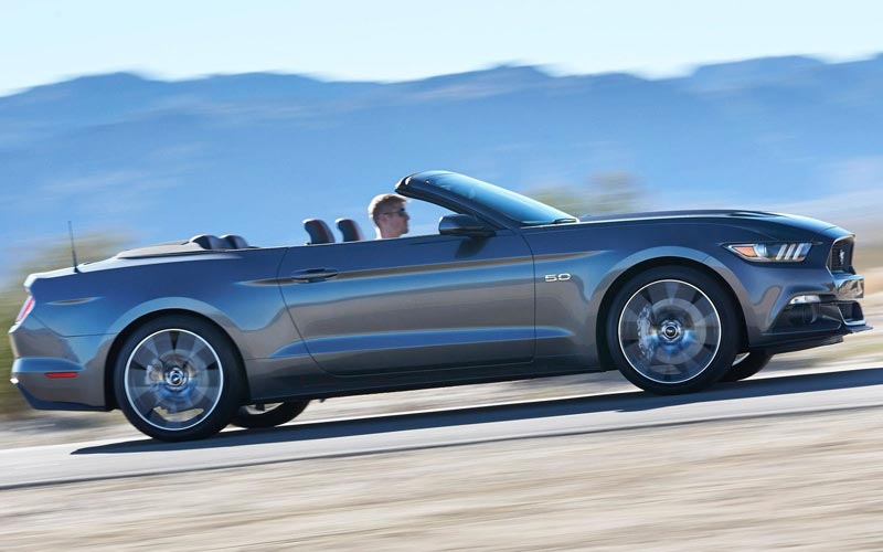  Ford Mustang Convertible  (2014-2017)