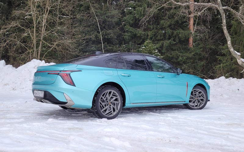 ���� Hongqi H6 