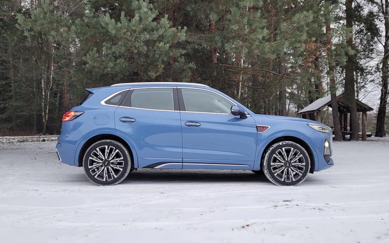 ���� Hongqi HS5 