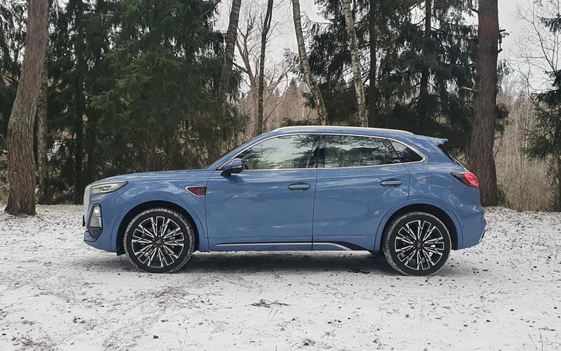 ���� Hongqi HS5 