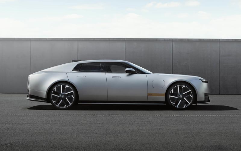 ���� Jaguar Type 01 