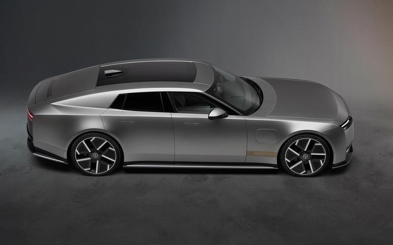 ���� Jaguar Type 01 