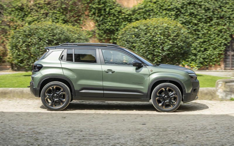 ���� Jeep Avenger 4xe 