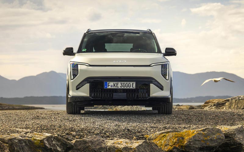 ���� Kia EV3 GT 