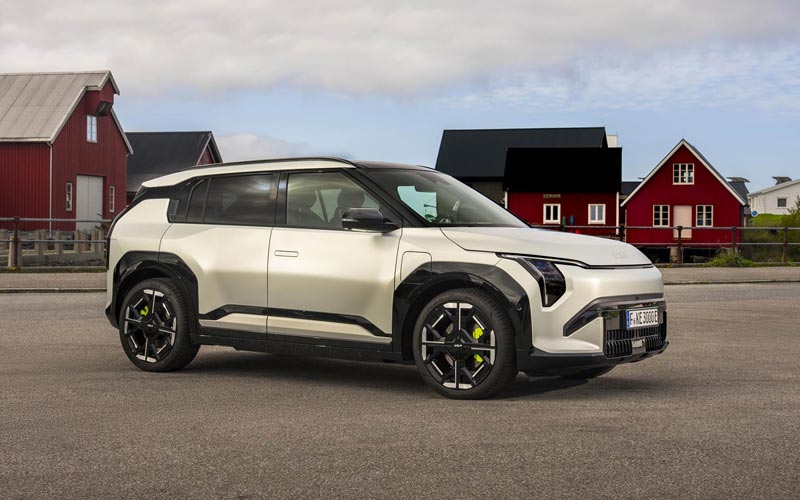 ���� Kia EV3 GT 