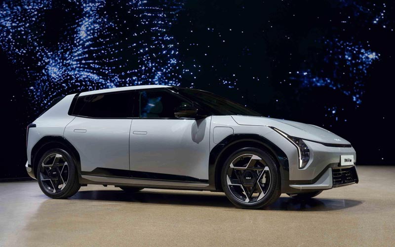  Kia EV4 