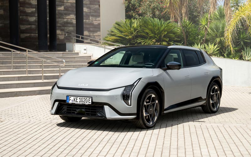  Kia EV4 