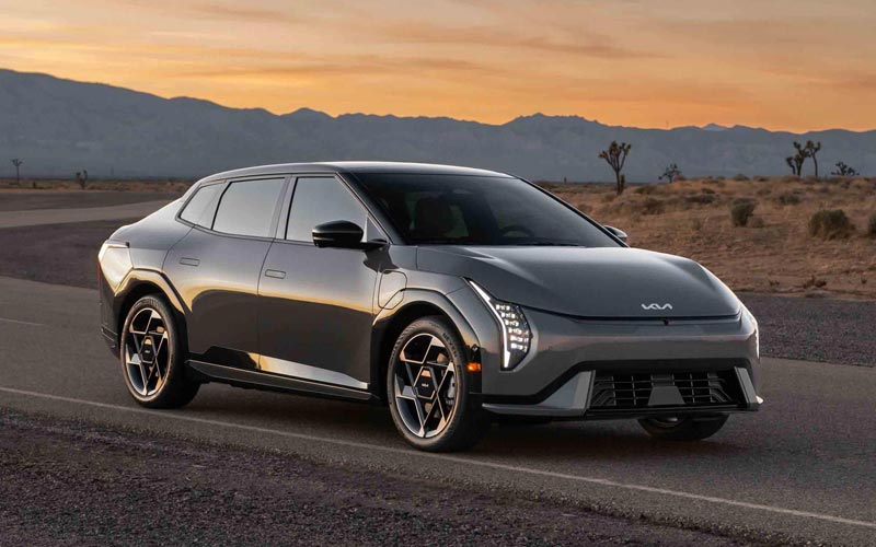  Kia EV4 Sedan 
