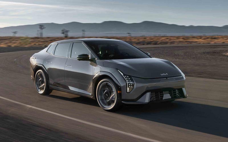  Kia EV4 Sedan 