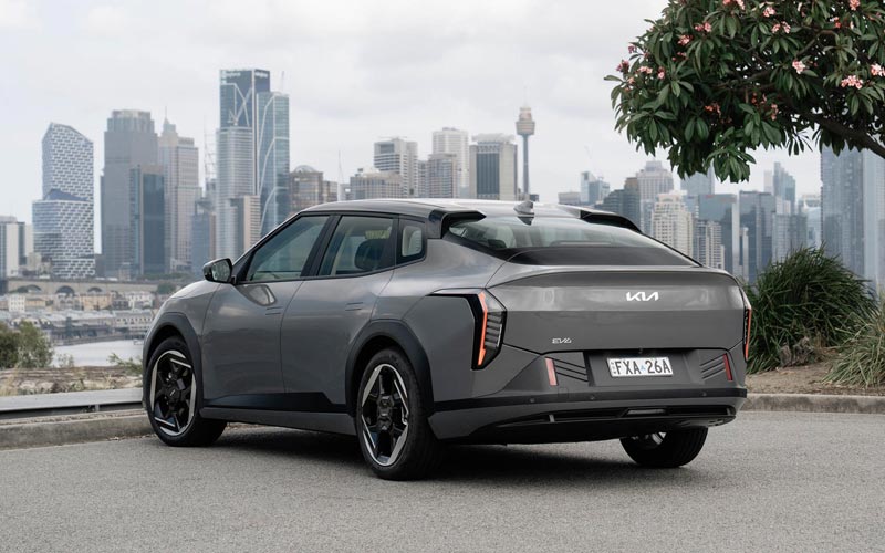 ���� Kia EV4 Sedan 