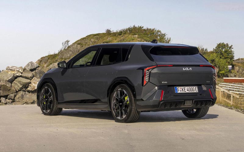 ���� Kia EV4 GT 