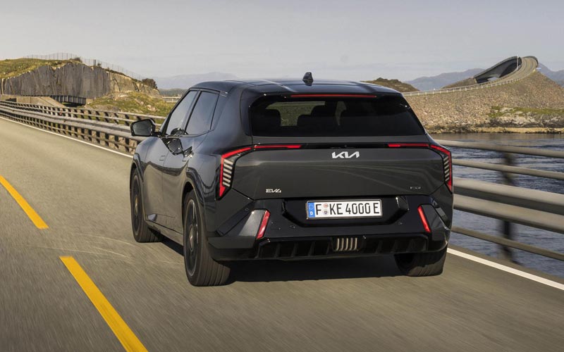 ���� Kia EV4 GT 