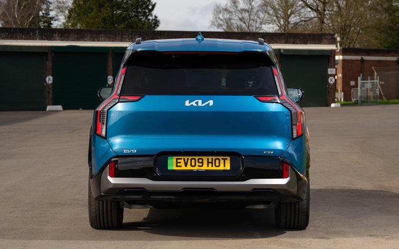 ���� Kia EV9 GT 