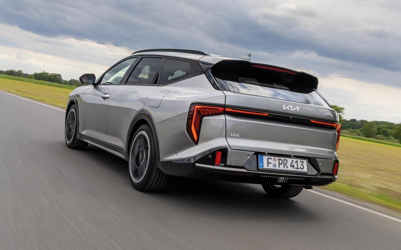 ���� Kia K4 Sportwagon 
