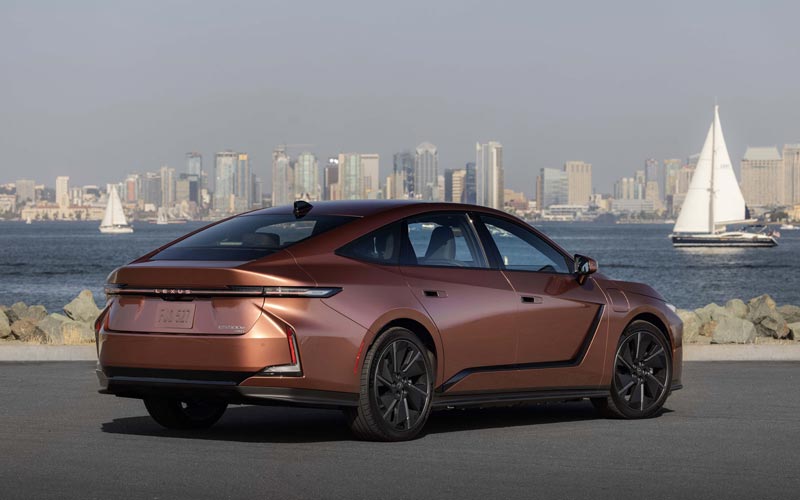 ���� Lexus ES 