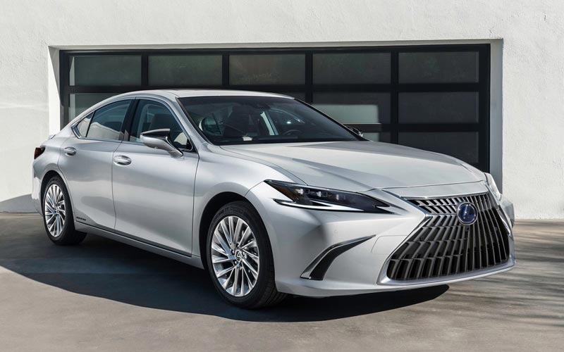 ���� Lexus ES  (2021-2025)