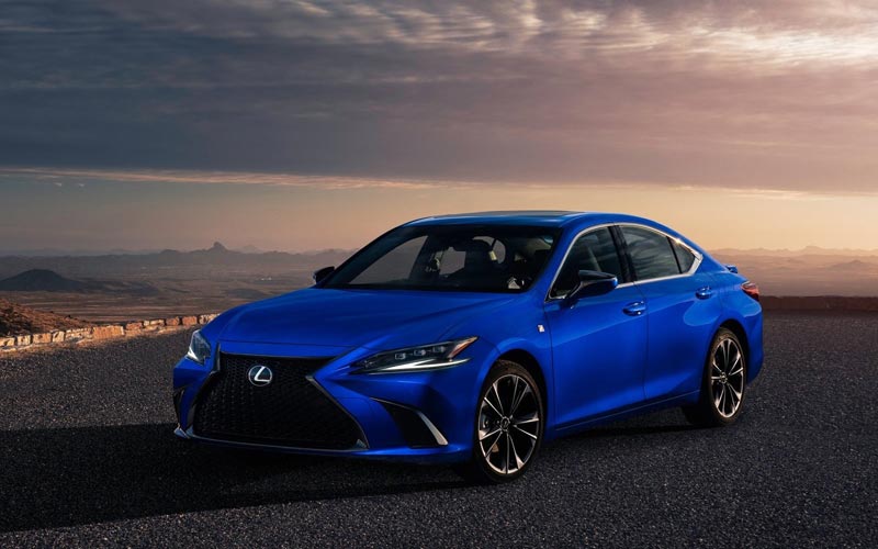 ���� Lexus ES  (2021-2025)