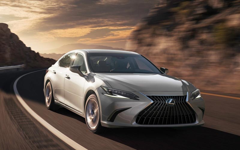 ���� Lexus ES  (2021-2025)