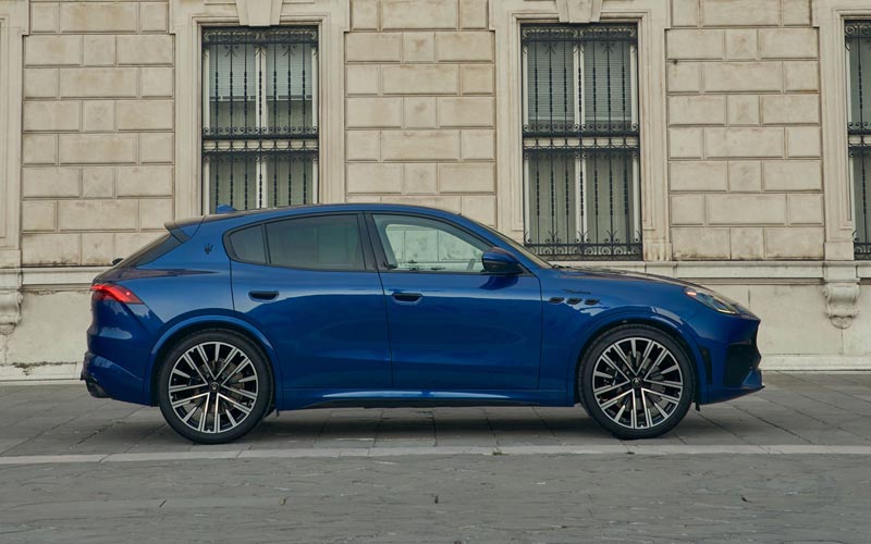 ���� Maserati Grecale 