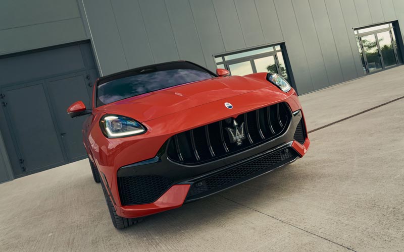���� Maserati Grecale Trofeo 