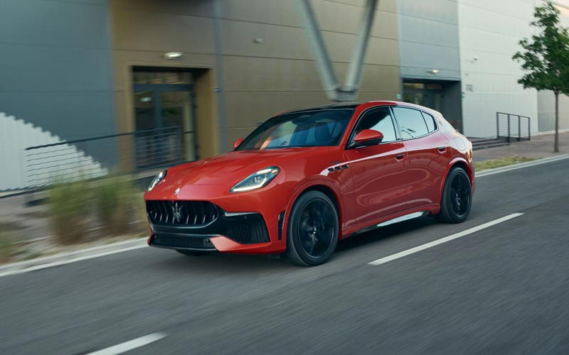 ���� Maserati Grecale Trofeo 