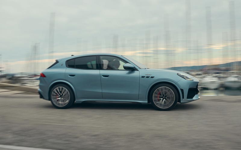 ���� Maserati Grecale Trofeo 