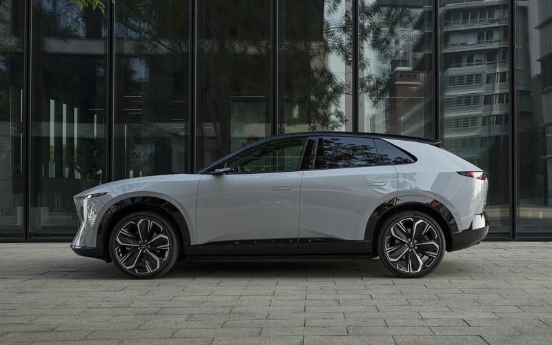 ���� Mazda CX-6e 