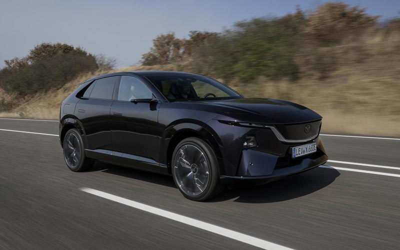 ���� Mazda CX-6e 