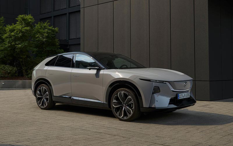 ���� Mazda CX-6e 