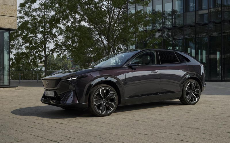 ���� Mazda CX-6e 