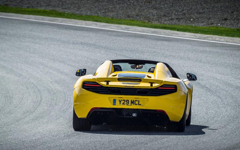  McLaren MP4-12C Spider 