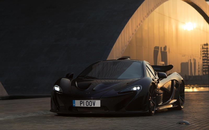  McLaren P1 