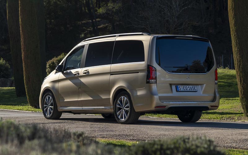 ���� Mercedes EQV 