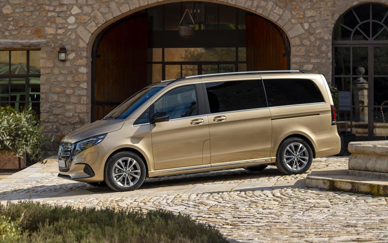 ���� Mercedes EQV 