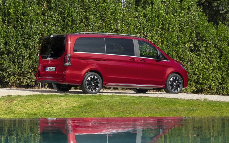 ���� Mercedes EQV 