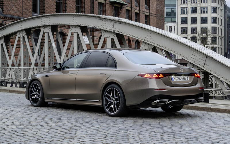 ���� Mercedes S-Class 
