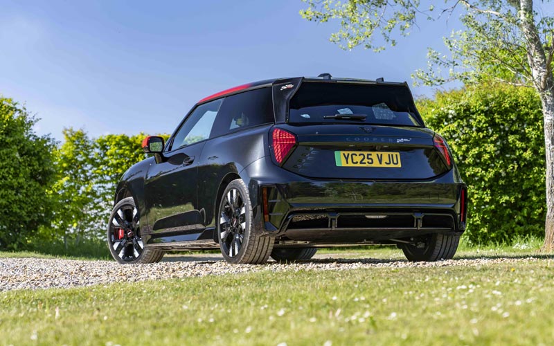  Mini John Cooper Works Electric 