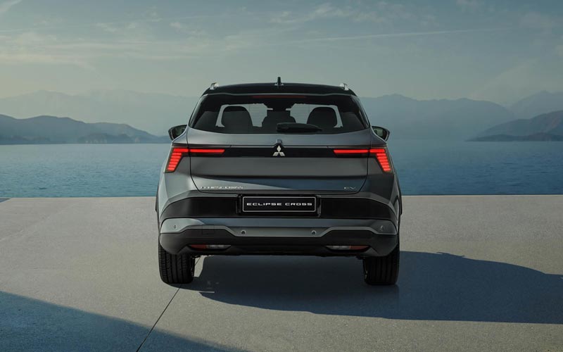 ���� Mitsubishi Eclipse Cross 2025 