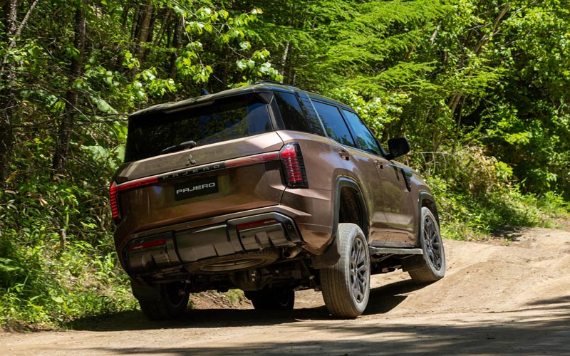 ���� Mitsubishi Pajero 